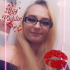 Meet your Posher, Candis